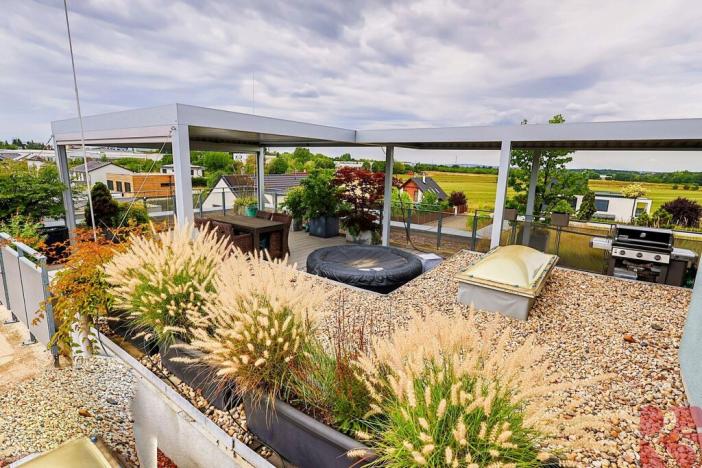 Prodej bytu 4+kk, Praha - Uhříněves, V bytovkách, 116 m2