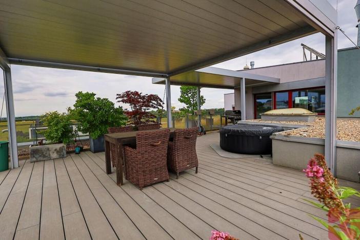 Prodej bytu 4+kk, Praha - Uhříněves, V bytovkách, 116 m2