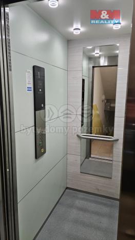 Prodej bytu 3+1, Praha - Holešovice, Ortenovo náměstí, 90 m2