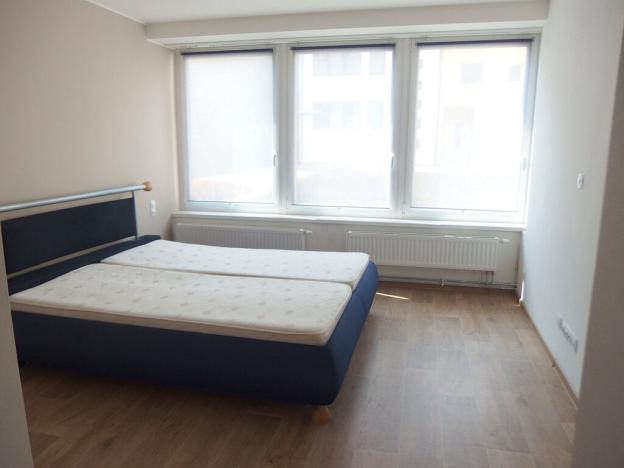 Pronájem bytu 3+kk, Zlín, Zarámí, 80 m2