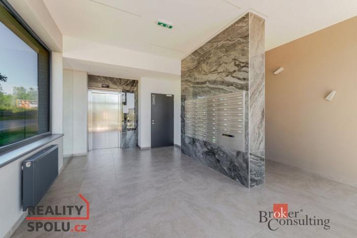 Prodej bytu 2+kk, Praha - Ruzyně, Huppnerova, 53 m2