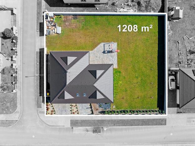 Prodej rodinného domu, Hrádek, 281 m2