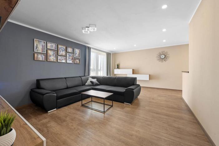 Prodej rodinného domu, Hrádek, 281 m2