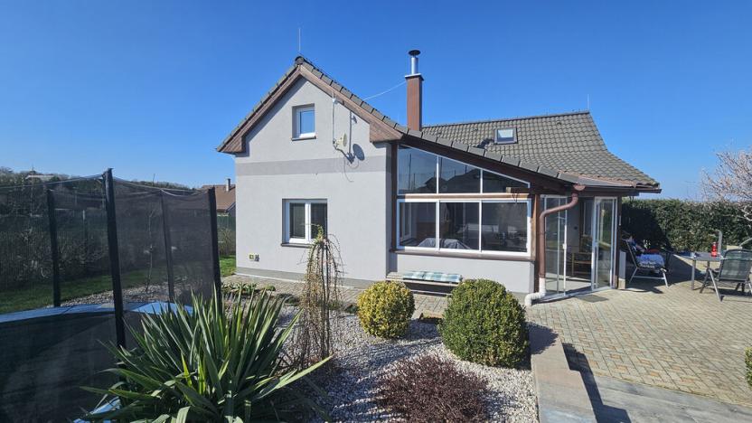 Prodej rodinného domu, Tmaň, K Vodojemu, 261 m2