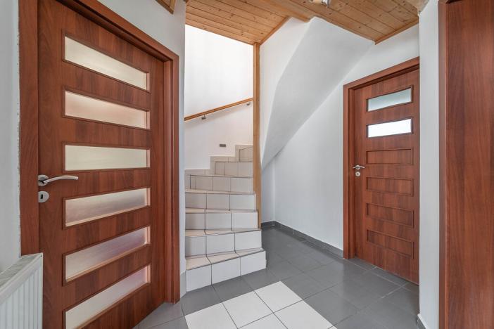 Prodej rodinného domu, Tmaň, K Vodojemu, 261 m2