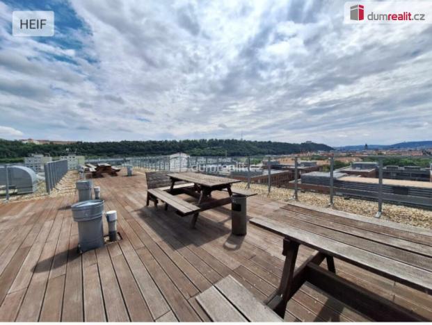 Pronájem bytu 1+kk, Praha - Karlín, Molákova, 35 m2