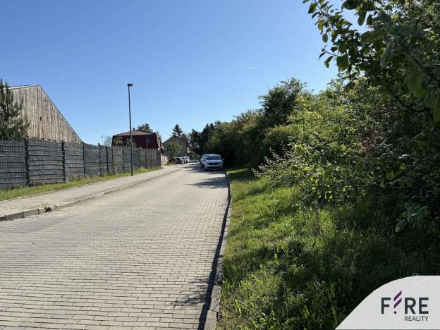 Prodej pozemku, Vestec, 1608 m2