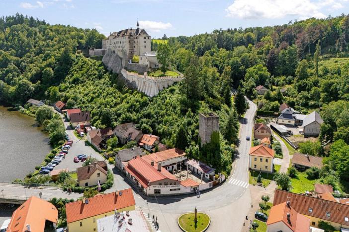 Prodej restaurace, Český Šternberk, 480 m2