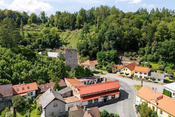 Prodej restaurace, Český Šternberk, 480 m2