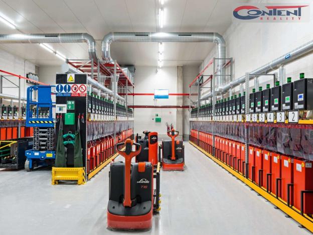 Pronájem skladu, Kozomín, 4000 m2