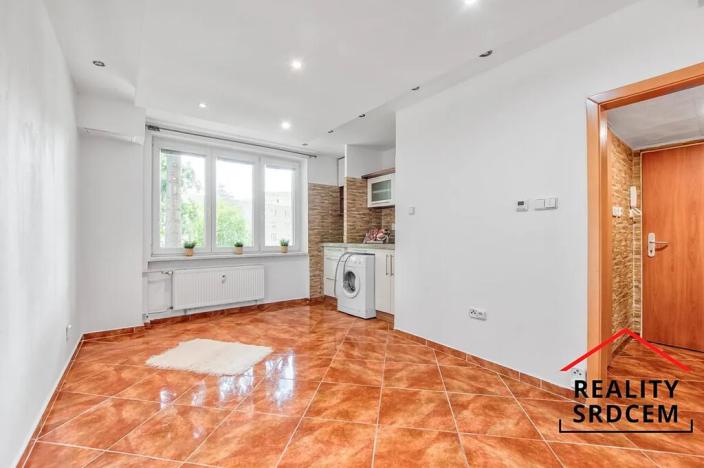 Pronájem bytu 1+kk, Karviná, Ve Svahu, 21 m2