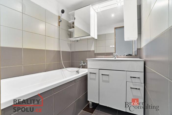 Pronájem bytu 2+1, Kraslice, Barvířská, 52 m2