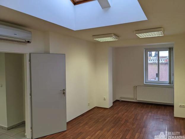 Pronájem kanceláře, Praha - Vinohrady, Lublaňská, 115 m2