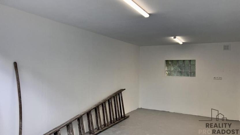 Prodej garáže, Třinec, Okrajová, 18 m2