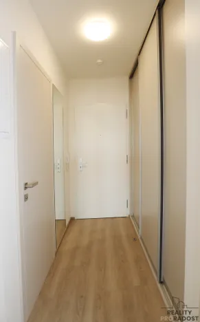 Pronájem bytu 1+kk, Praha - Háje, Výstavní, 38 m2