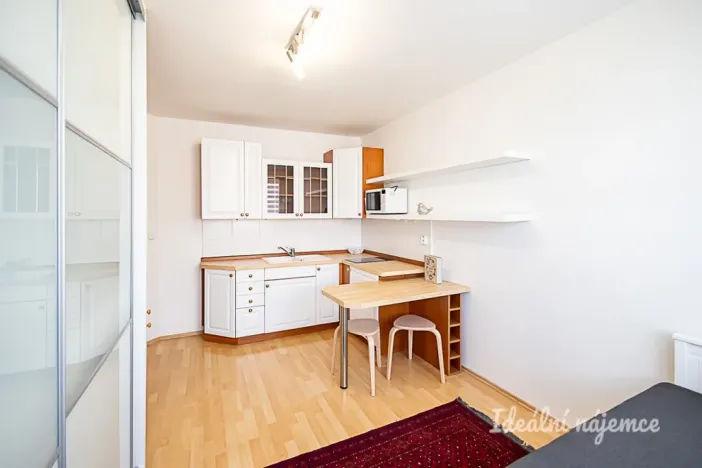 Pronájem bytu 4+kk, Praha - Michle, Přímětická, 68 m2