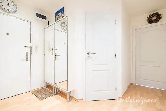 Pronájem bytu 4+kk, Praha - Michle, Přímětická, 68 m2
