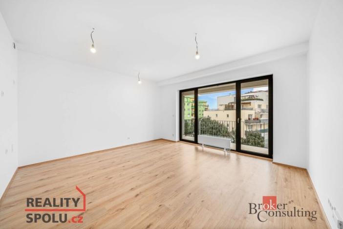 Prodej bytu 1+kk, Plzeň - Jižní Předměstí, Měděná, 36 m2
