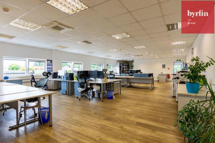 Prodej obchodního prostoru, Opava, Kolofíkovo nábřeží, 1116 m2