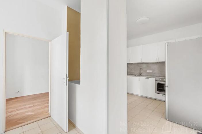 Pronájem bytu 3+1, Praha - Holešovice, Kamenická, 80 m2