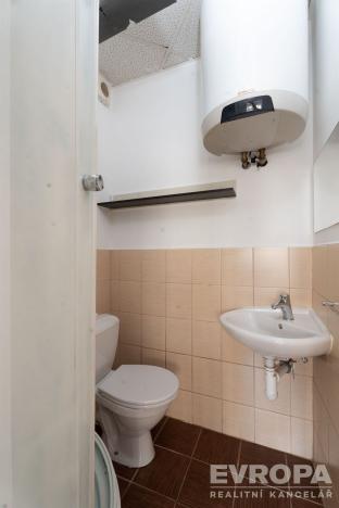 Prodej bytu 1+kk, Hostinné, Hostivínská, 23 m2