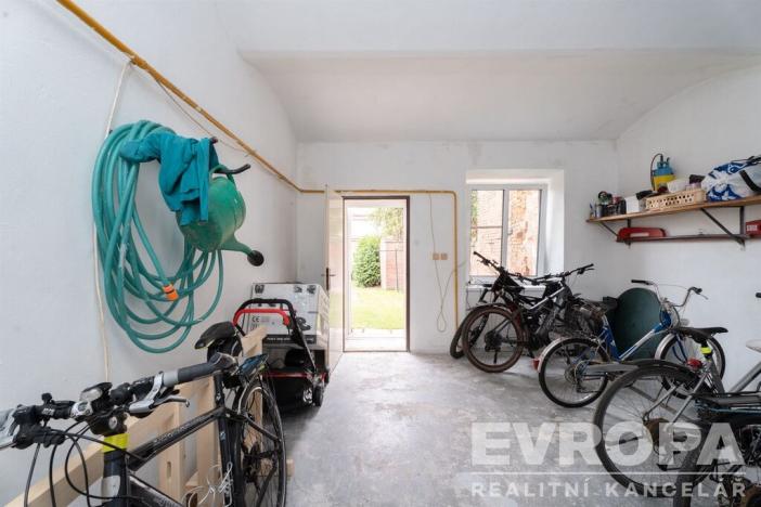 Prodej bytu 1+kk, Hostinné, Hostivínská, 23 m2