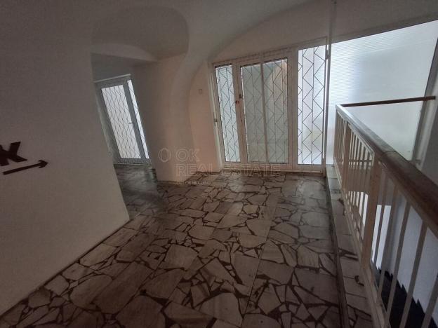 Pronájem kanceláře, Kolín, Karlovo náměstí, 99 m2