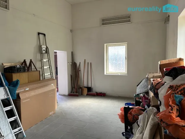 Prodej skladu, Planá, 300 m2