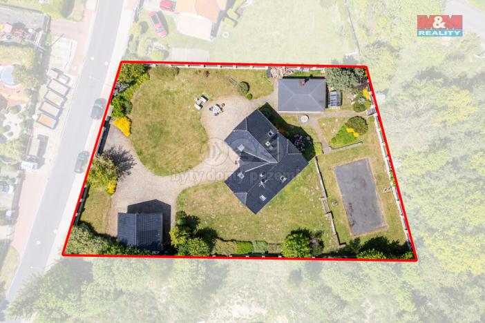 Prodej rodinného domu, Nová Role - Mezirolí, 221 m2