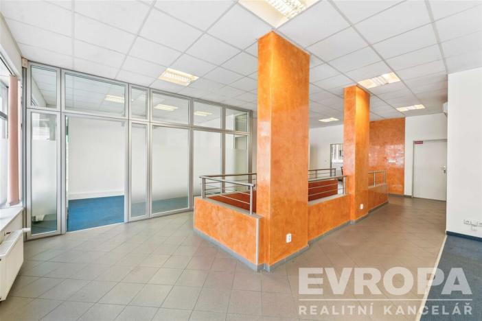Pronájem kanceláře, Praha - Holešovice, Dukelských hrdinů, 268 m2