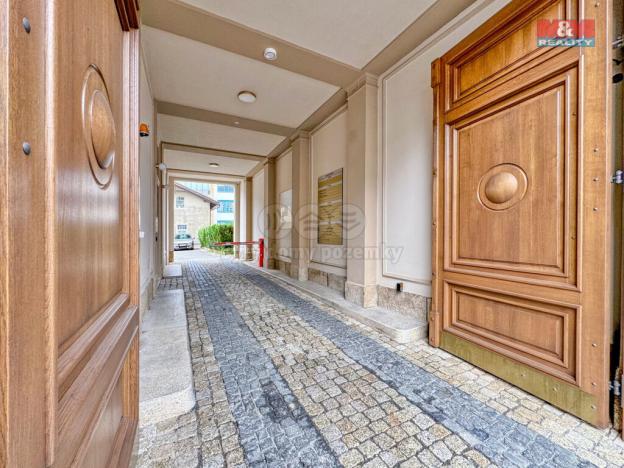 Pronájem kanceláře, Liberec - Liberec V-Kristiánov, 8. března, 14 m2