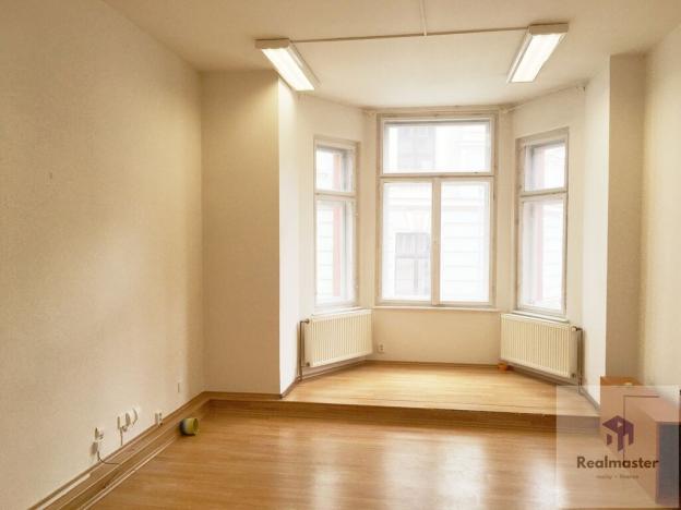 Pronájem kanceláře, Ústí nad Labem - Ústí nad Labem-centrum, Velká Hradební, 90 m2