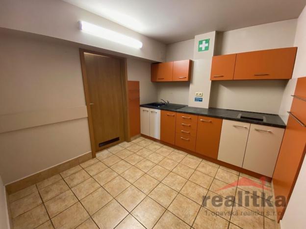 Prodej rodinného domu, Opava - Kylešovice, Lužická, 439 m2