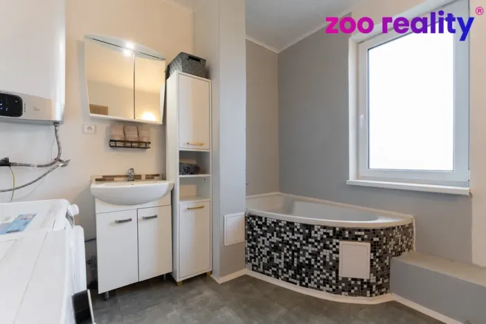 Prodej rodinného domu, Hora Svatého Šebestiána, 100 m2