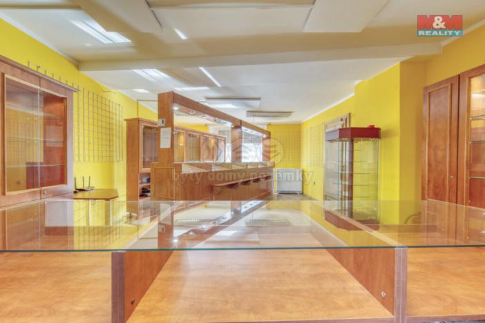 Pronájem obchodního prostoru, Kralovice, Masarykovo nám., 38 m2