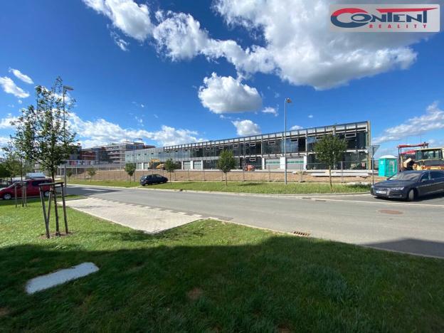 Pronájem obchodního prostoru, Hradec Králové - Slezské Předměstí, Bratří Štefanů, 864 m2