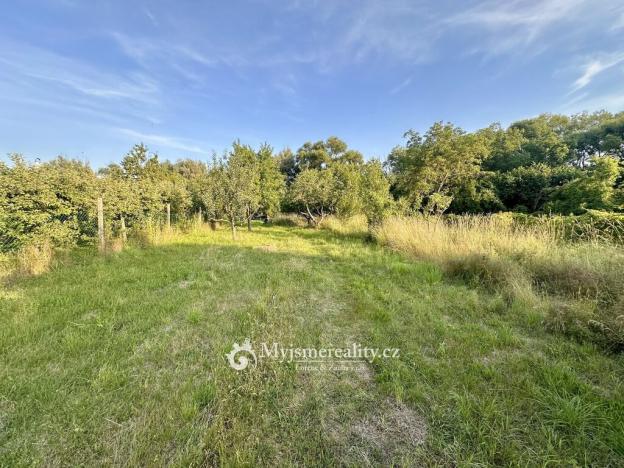 Prodej zahrady, Znojmo, 2238 m2
