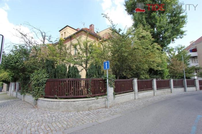 Pronájem bytu 1+1, Praha, Na zástřelu, 50 m2