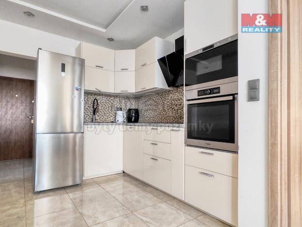Prodej bytu 3+kk, Šestajovice, Komenského, 48 m2