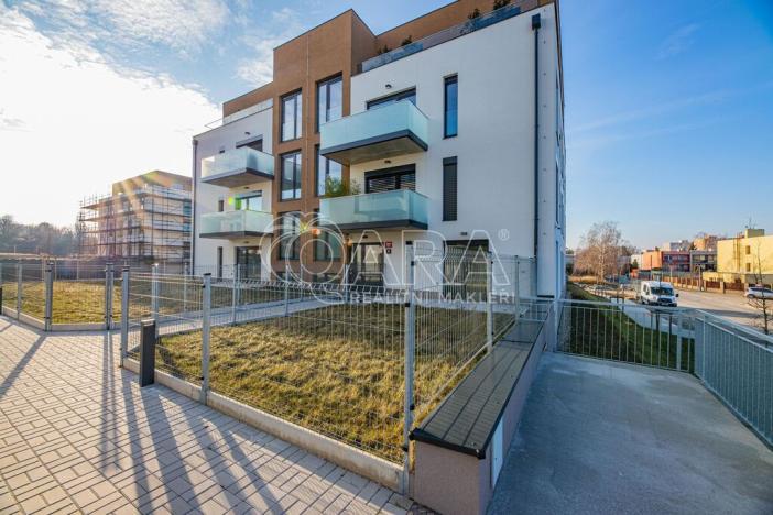 Pronájem bytu 2+kk, Praha, Pekařova, 50 m2