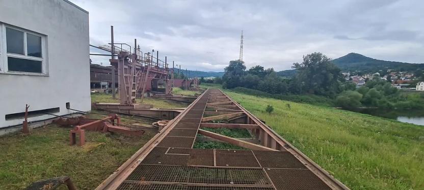 Prodej výrobních prostor, Děčín, Vítězství, 12815 m2
