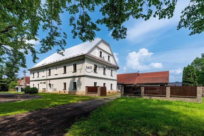 Prodej výrobních prostor, Hrušová, 1100 m2