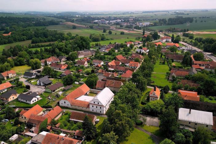 Prodej výrobních prostor, Hrušová, 1100 m2