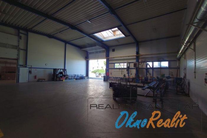 Pronájem výrobních prostor, Vlkoš, Bochořská, 2200 m2