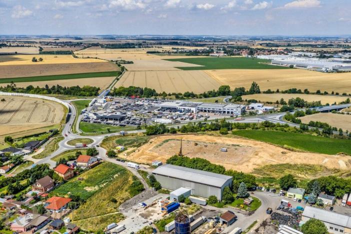 Prodej komerčního pozemku, Zápy, 27803 m2