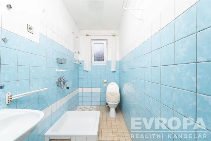 Prodej vily, Praha - Dolní Počernice, Listopadová, 139 m2