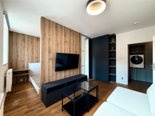 Prodej bytu 2+kk, Praha, Peckova, 38 m2