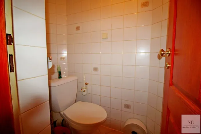 Pronájem bytu 1+1, Karlovy Vary, Jízdárenská, 42 m2