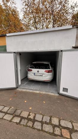 Prodej garáže, Praha, Glinkova, 14 m2