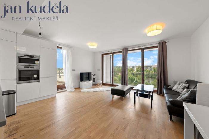 Pronájem bytu 3+kk, Praha - Holešovice, V háji, 74 m2